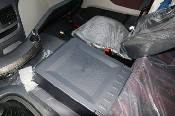 һ����� J6P�ؿ� ��ͨ�� 350���� 8X4 9.5���ػ���(CA1310P66K2L7T4E5)ͼƬ