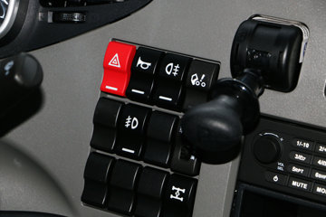 һ����� J6P�ؿ� ��ͨ�� 350���� 8X4 9.5���ػ���(CA1310P66K2L7T4E5)ͼƬ