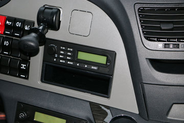 һ����� J6P�ؿ� ��ͨ�� 350���� 8X4 9.5���ػ���(CA1310P66K2L7T4E5)ͼƬ