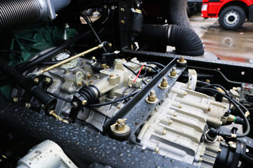 һ����� J6P�ؿ� ��ͨ�� 350���� 8X4 9.5���ػ���(CA1310P66K2L7T4E5)ͼƬ