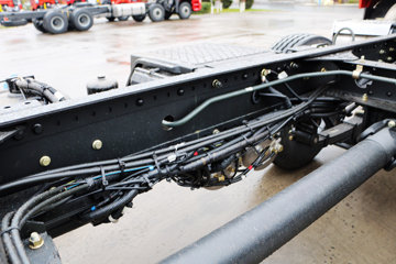 һ����� J6P�ؿ� ��ͨ�� 350���� 8X4 9.5���ػ���(CA1310P66K2L7T4E5)ͼƬ