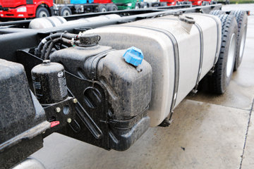 һ����� J6P�ؿ� ��ͨ�� 350���� 8X4 9.5���ػ���(CA1310P66K2L7T4E5)ͼƬ