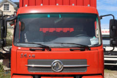 东风商用车 天锦中卡 160马力 4X2 6.8米厢式载货车(DFL5160XXYBX18)