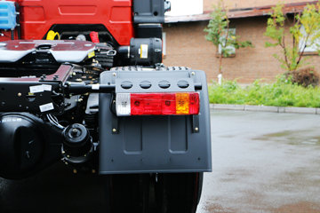 һ����� J6P�ؿ� �������� 350���� 6X4ǣ����(CA4250P66K2T1E5)ͼƬ