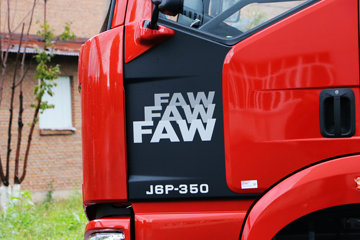 һ����� J6P�ؿ� �������� 350���� 6X4ǣ����(CA4250P66K2T1E5)ͼƬ