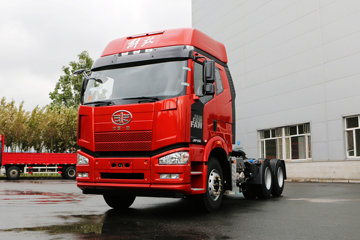 一汽解放 J6P重卡 领航版 460马力 6X4自动挡牵引车(AMT手自一体)(CA4250P66K24T1A1E4)