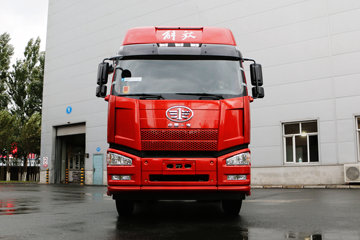 一汽解放 J6P重卡 420马力 6X2牵引车(CA4250P66K24T3A1E5)