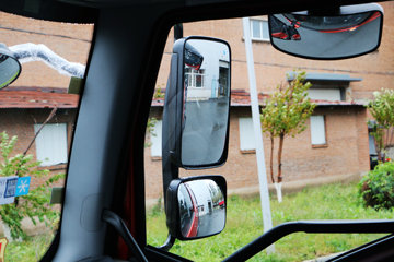 һ����� J6P�ؿ� �������� 350���� 6X4ǣ����(CA4250P66K2T1E5)ͼƬ