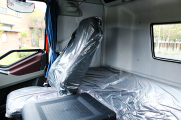 һ����� J6P�ؿ� �������� 350���� 6X4ǣ����(CA4250P66K2T1E5)ͼƬ