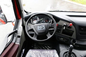 һ����� J6P�ؿ� �������� 350���� 6X4ǣ����(CA4250P66K2T1E5)ͼƬ