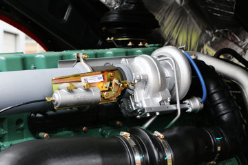 һ����� J6P�ؿ� �������� 350���� 6X4ǣ����(CA4250P66K2T1E5)ͼƬ