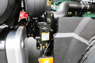 һ����� J6P�ؿ� �������� 350���� 6X4ǣ����(CA4250P66K2T1E5)ͼƬ