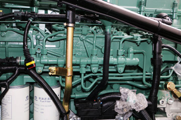 һ����� J6P�ؿ� �������� 350���� 6X4ǣ����(CA4250P66K2T1E5)ͼƬ