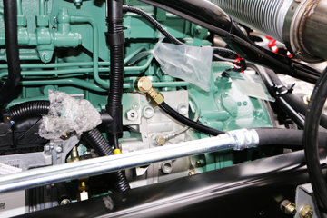 һ����� J6P�ؿ� �������� 350���� 6X4ǣ����(CA4250P66K2T1E5)ͼƬ