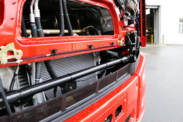 һ����� J6P�ؿ� �������� 350���� 6X4ǣ����(CA4250P66K2T1E5)ͼƬ