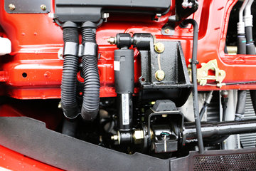 һ����� J6P�ؿ� �������� 350���� 6X4ǣ����(CA4250P66K2T1E5)ͼƬ