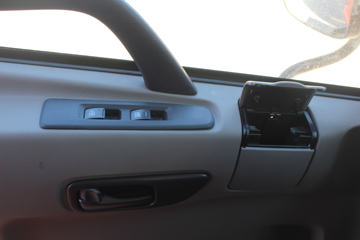 �������ó� ����п� 160���� 4X2 7.7����ʽ�ػ���ͼƬ