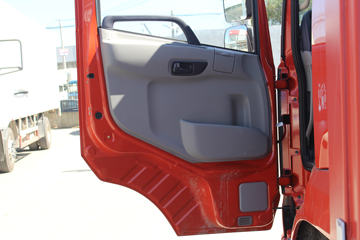�������ó� ����п� 160���� 4X2 7.7����ʽ�ػ���ͼƬ