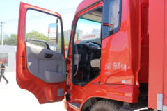东风商用车 天锦中卡 160马力 4X2 7.7米厢式载货车(DFH5120XXYB2)