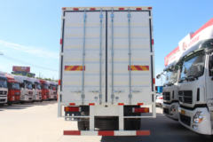 东风商用车 天龙重卡 245马力 6X2 9.6米厢式载货车(DFH5250XXYAX1V)