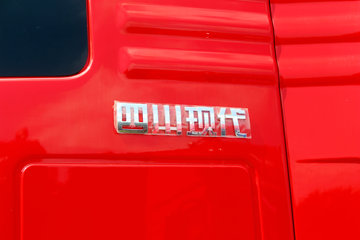 �Ĵ��ִ� �µ�800W�ؿ� 310���� 4X2ǣ����(CNJ4180KPG36V)ͼƬ