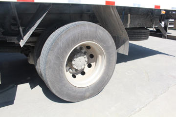 �������ó� �����ؿ� 245���� 6X2 9.6����ʽ�ػ���ͼƬ