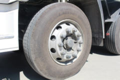 东风商用车 天龙重卡 245马力 6X2 9.6米厢式载货车(DFH5250XXYAX1V)