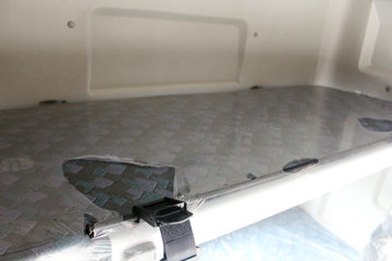 �Ĵ��ִ� �µ�800W�ؿ� 310���� 4X2ǣ����(CNJ4180KPG36V)ͼƬ