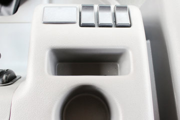 �Ĵ��ִ� �µ�800W�ؿ� 310���� 4X2ǣ����(CNJ4180KPG36V)ͼƬ