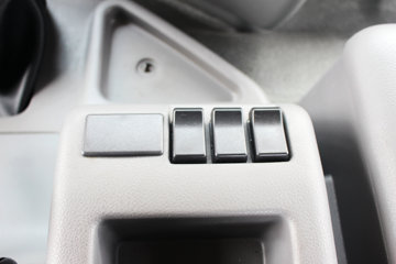 �Ĵ��ִ� �µ�800W�ؿ� 310���� 4X2ǣ����(CNJ4180KPG36V)ͼƬ