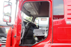 四川现代 致道800W重卡 310马力 4X2牵引车(CNJ4180KPG36V)