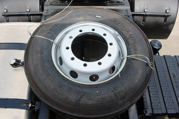 �Ĵ��ִ� �µ�800W�ؿ� 310���� 4X2ǣ����(CNJ4180KPG36V)ͼƬ