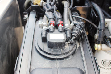 �Ĵ��ִ� �µ�800W�ؿ� 310���� 4X2ǣ����(CNJ4180KPG36V)ͼƬ