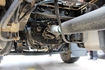 �Ĵ��ִ� �µ�800W�ؿ� 310���� 4X2ǣ����(CNJ4180KPG36V)ͼƬ