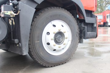 ���� ������D9 170���� 4X2 6.8���ػ�������ͼƬ