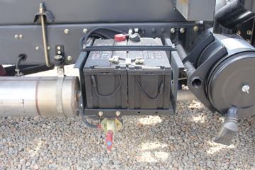 ���� ����4102 ��ֵ�� 129���� 4X2 3.7����ж��(��������)(EQ3041GDAC)ͼƬ