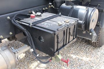 ���� ����4102 ��ֵ�� 129���� 4X2 3.7����ж��(��������)(EQ3041GDAC)ͼƬ