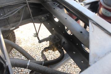 ���� ����4102 ��ֵ�� 129���� 4X2 3.7����ж��(��������)(EQ3041GDAC)ͼƬ