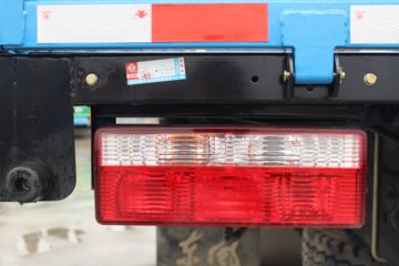 ���� ������D8 160���� 4X2 6.2���Ű������ػ���(EQ1140L8BDF)ͼƬ