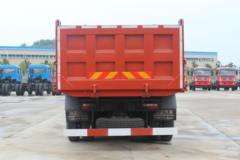 川交汽车 270马力 8X4 6.8米自卸车(CJ3310D4RD)