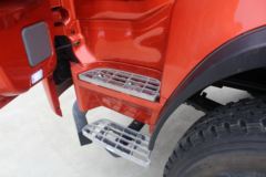 川交汽车 270马力 8X4 6.8米自卸车(CJ3310D4RD)