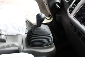 ��� J6F 130���� 4.21�׵����Ῠ����ͼƬ