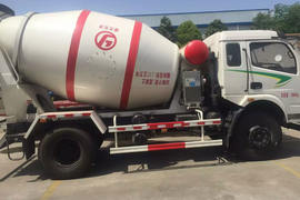 东风多利卡底盘&nbsp;混凝土搅拌车外观                                                图片