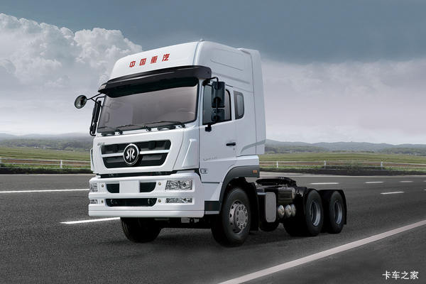 中国重汽 斯太尔DM5G重卡 380马力 6X4危险品牵引车(ZZ4253N3241E1NW)