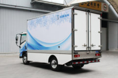 吉利远程 E200 豪华版 4.2米单排冷藏车(纯电动)