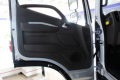 福田欧马可S3系 143马力 4.18米单排载货车底盘(BJ1088VEJEA-F1)