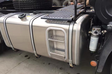 �������� ��ʨC500�ؿ� 450���� 6X4ǣ����(CQ4256HXVG334)ͼƬ