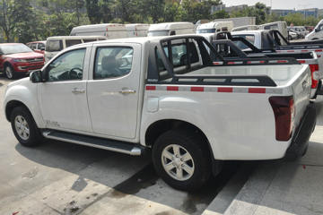 ʮ D-MAX 2015 Ӣ 2.5L  ˫Ƥ(2WD AT ͨ)ͼƬ