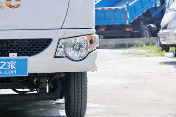 ���� ����X1 87���� 4X2 2400�����жʽ������(HFC5030ZZZVZ)ͼƬ