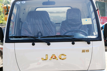 ���� ����X1 87���� 4X2 2400�����жʽ������(HFC5030ZZZVZ)ͼƬ